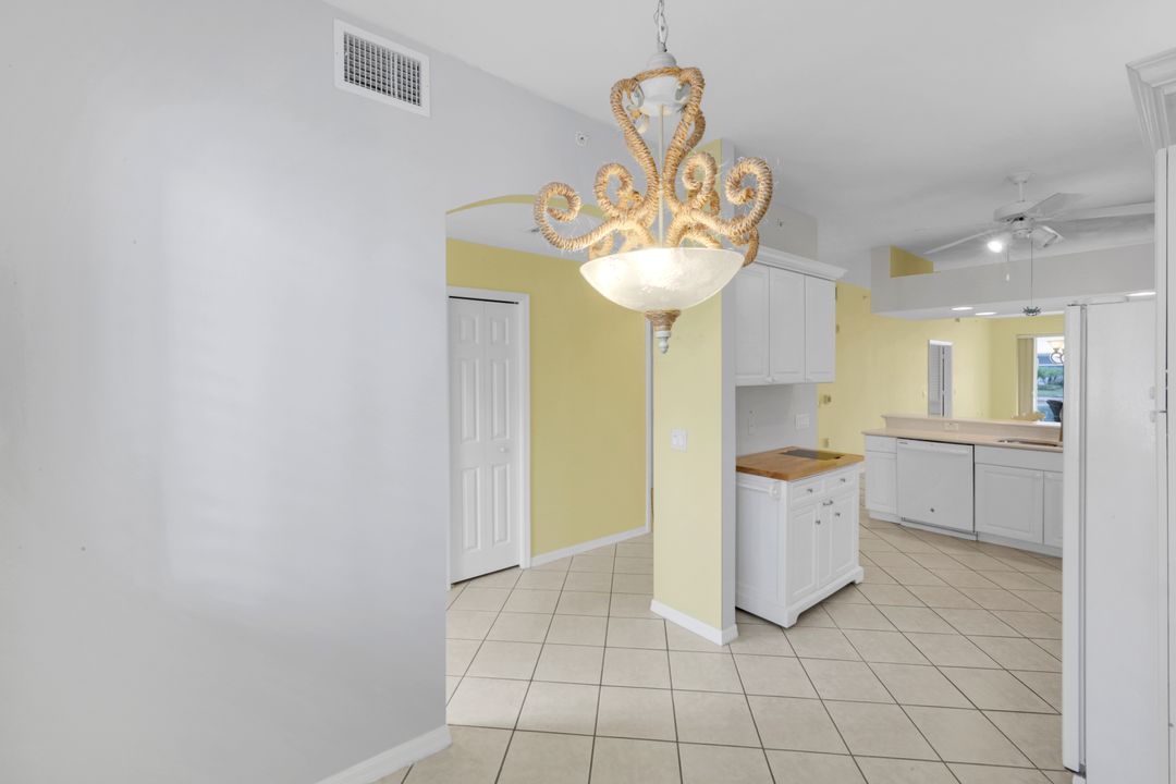 2415 Bayou Ln #3, Naples, FL 34112