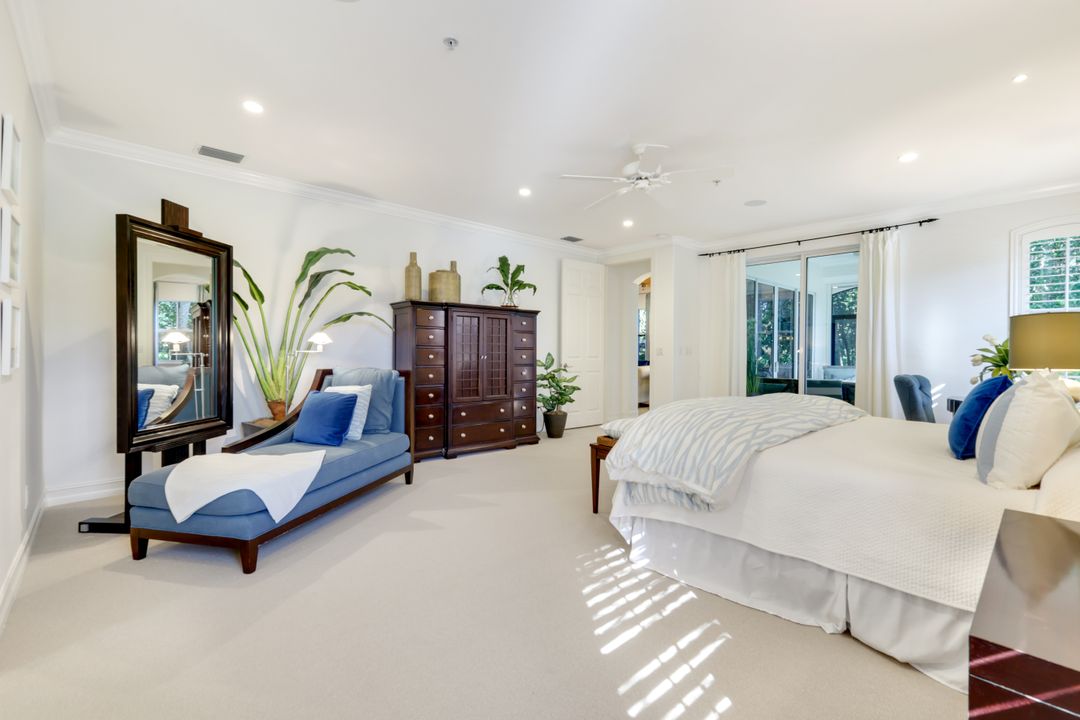 2868 Tiburon Blvd E #101, Naples, FL 34109