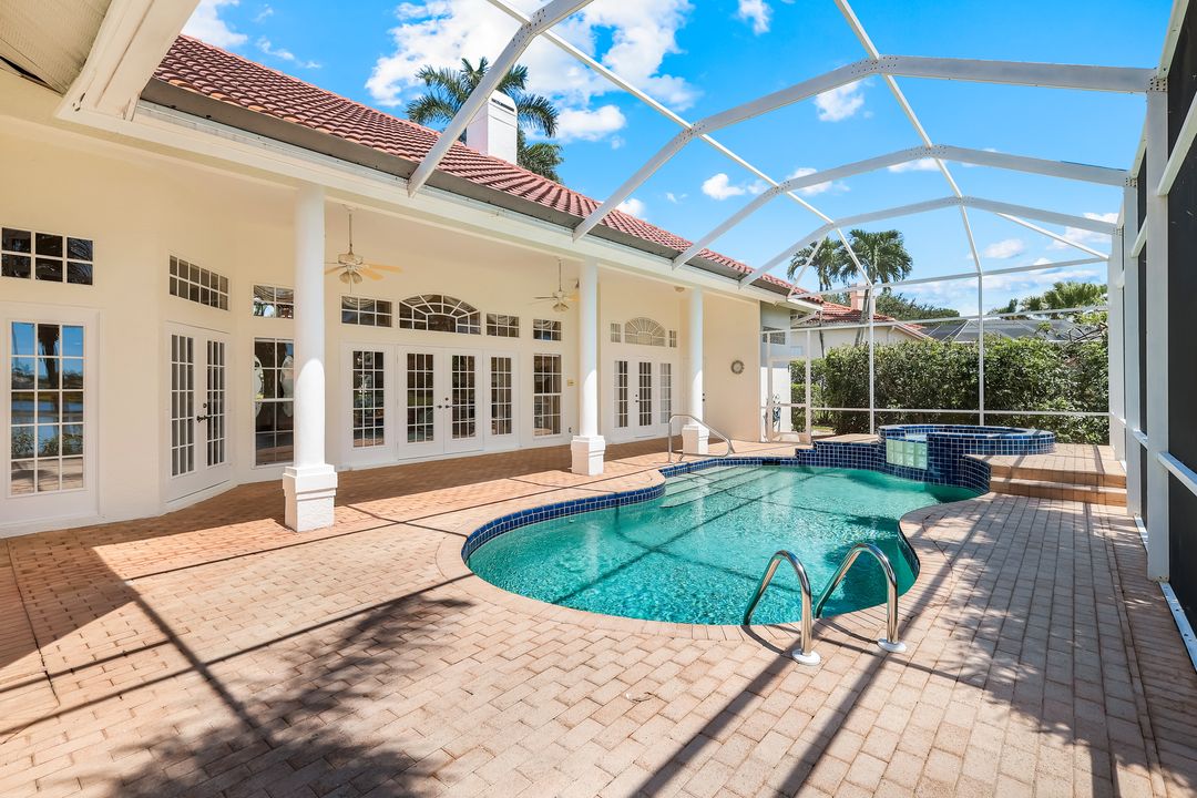 11201 Phoenix Way, Naples, FL 34119