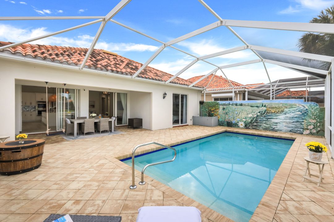 4453 Novato Ct, Naples, FL 34109