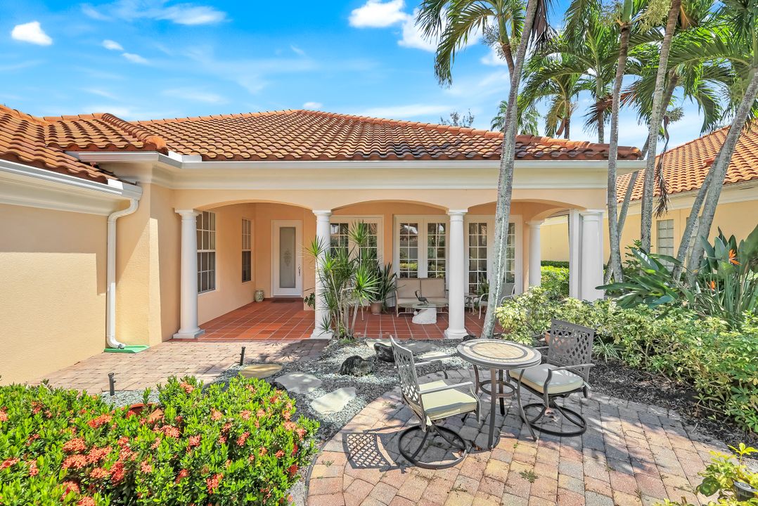 5129 Inagua Way, Naples, FL 34119
