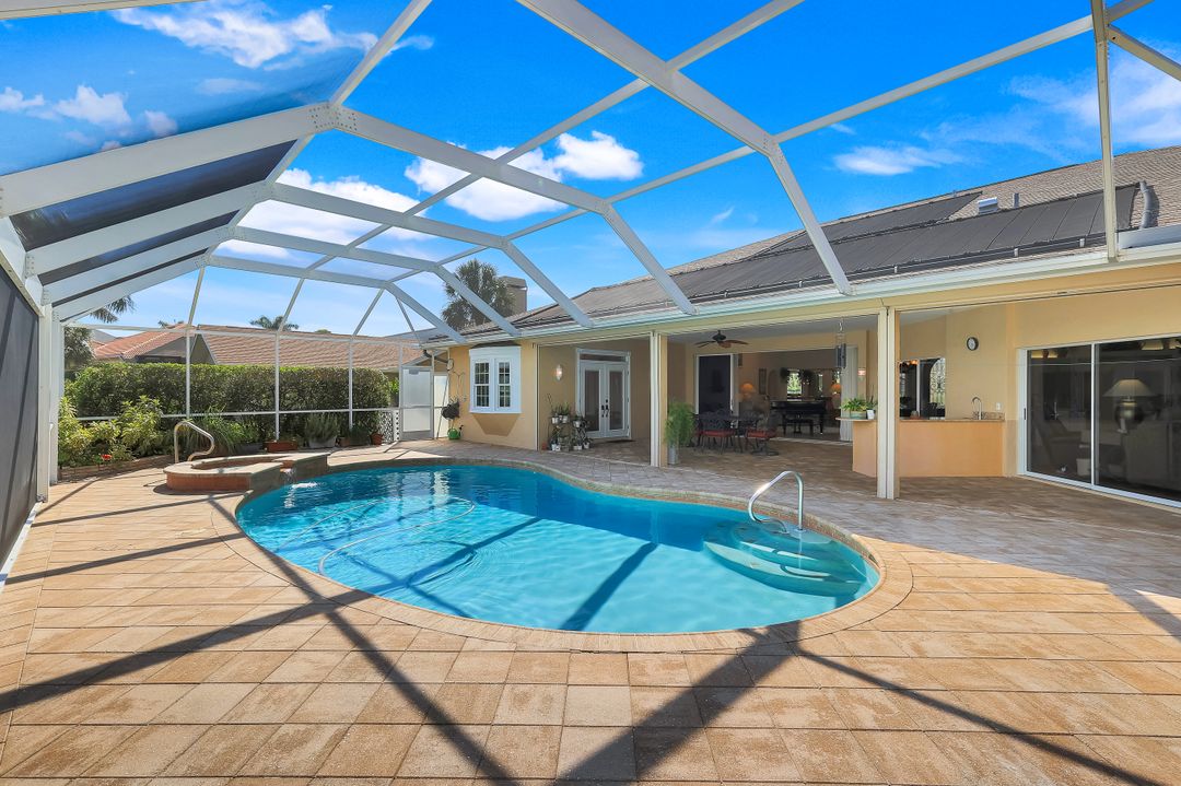 16111 Forest Oaks Dr, Fort Myers, FL 33908
