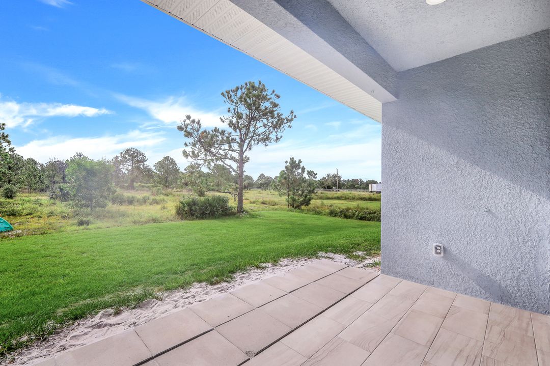 6446 40th St NE, Naples, FL 34120