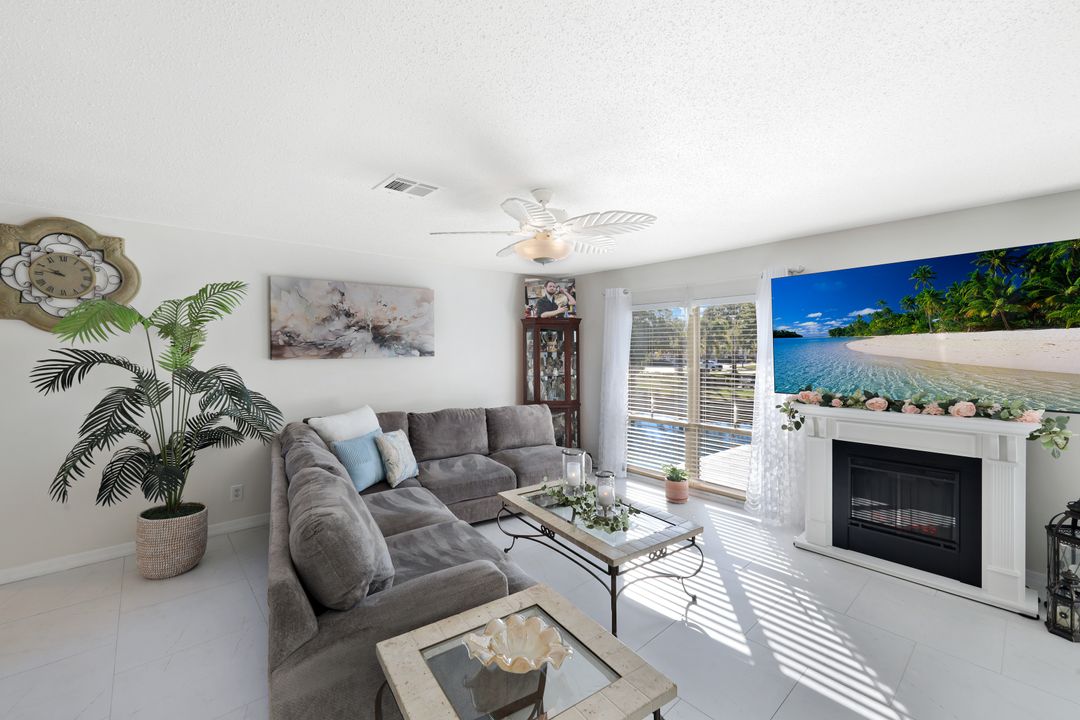 4251 Island Cir #3, Fort Myers, FL 33919