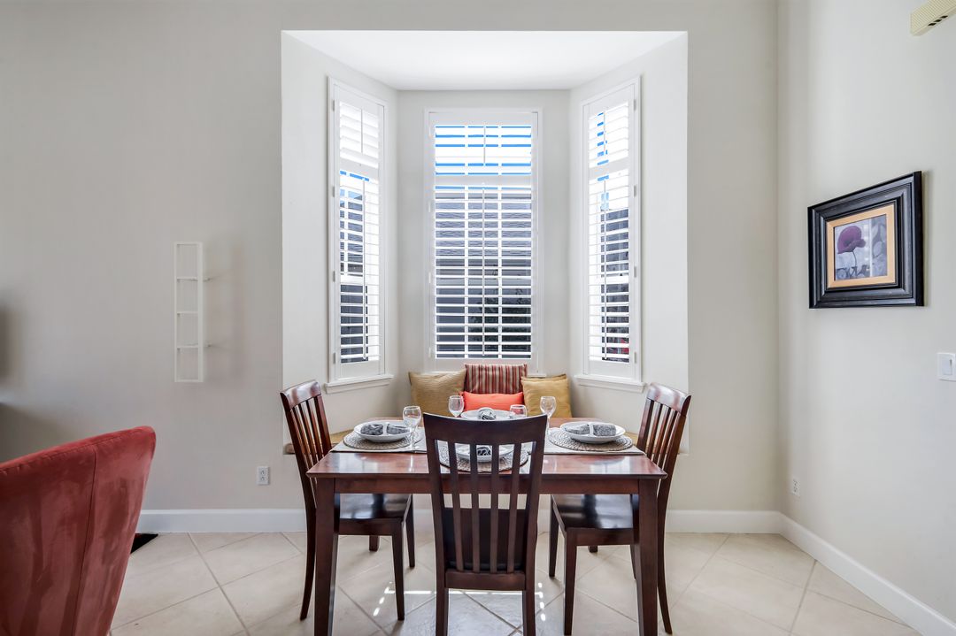 15040 Sterling Oaks Dr, Naples, FL 34110