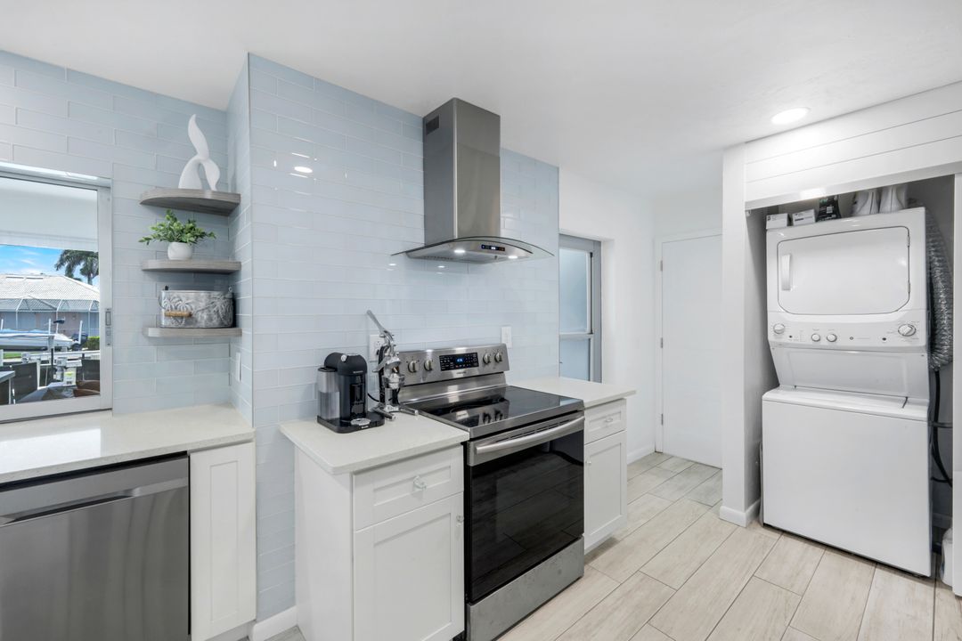 1048 Cottonwood Ct, Marco Island, FL 34145