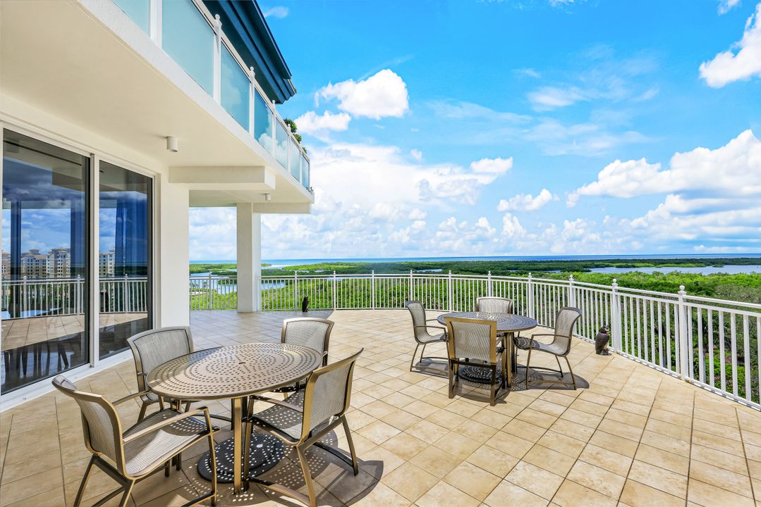 13665 Vanderbilt Dr  #501, Naples, FL 34110