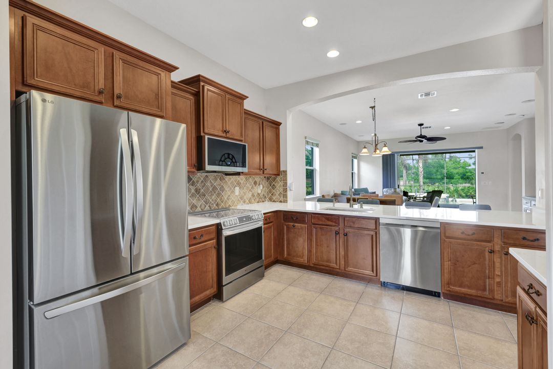 13055 Simsbury Terrace, Fort Myers, FL 33913