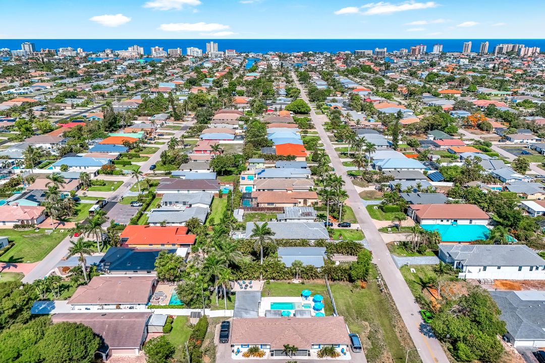 10095 7th St N #3, Naples, FL 34108