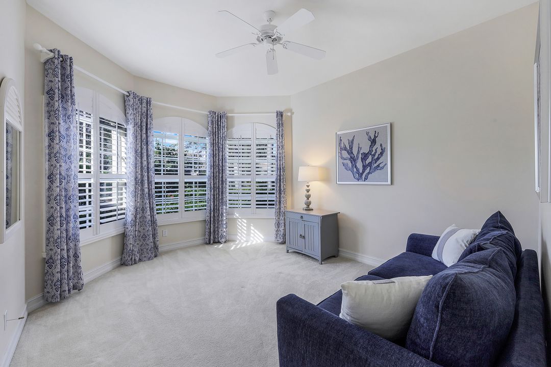 6948 Amen Corner Ct, Naples, FL 34113