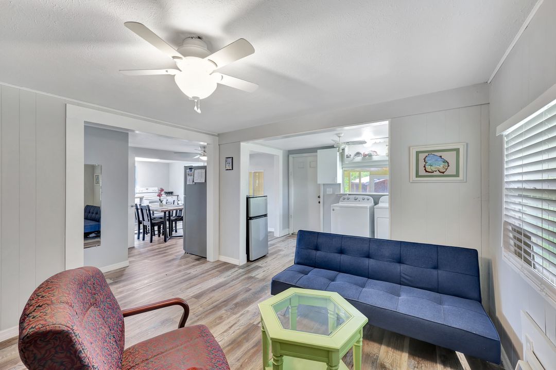 10464 Betsy Pkwy, Saint James City, FL 33956