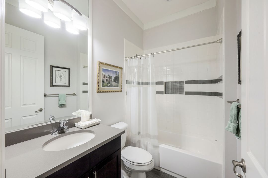 2777 Cinnamon Bay Cir, Naples, FL 34119