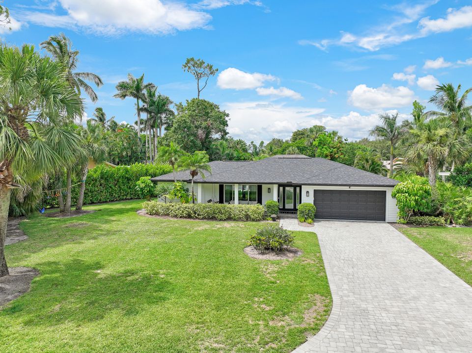 9949 Winchester Wood, Naples, FL 34109