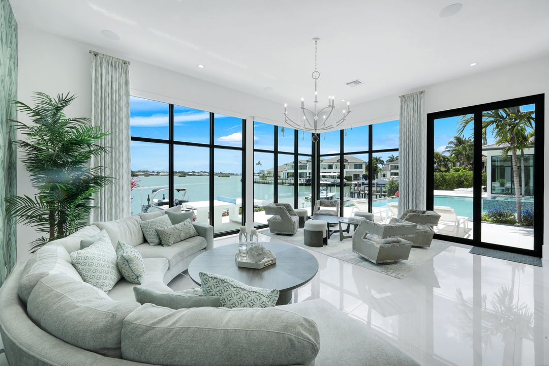 1631 Collingswood Ct, Marco Island, FL 34145