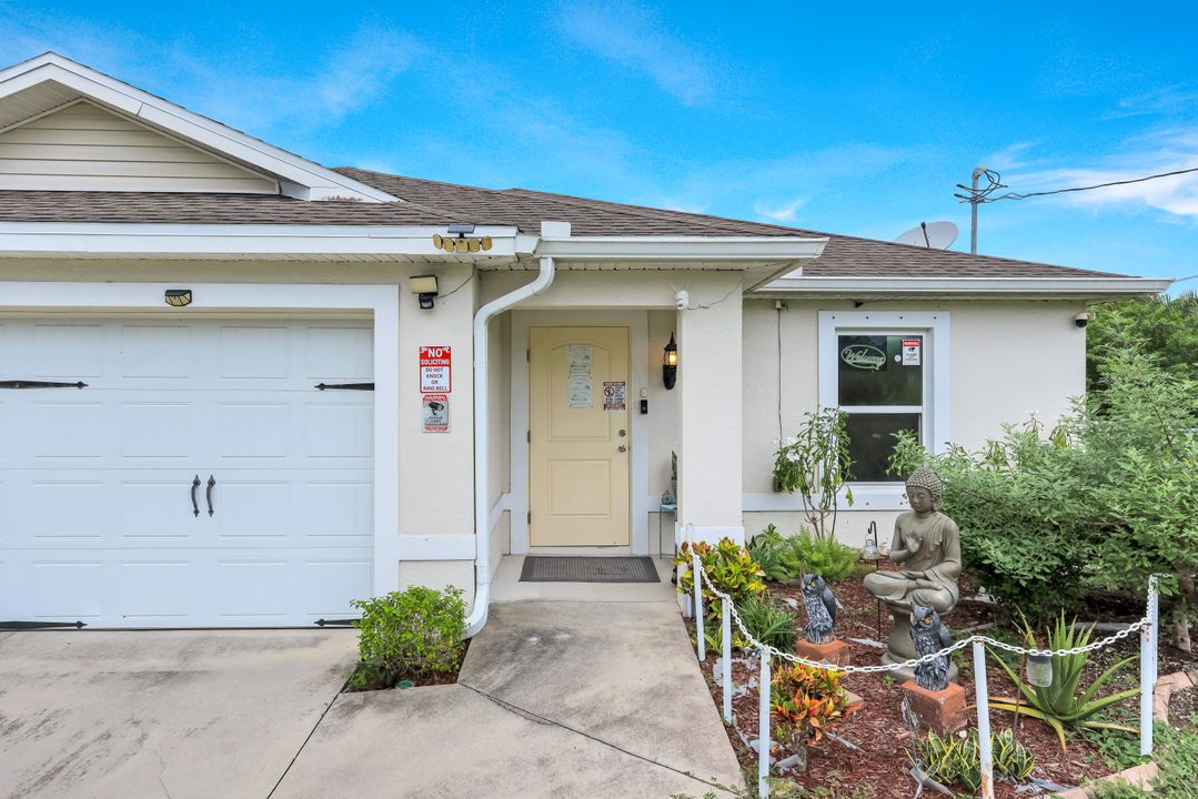 749 Chemstrand St E, Lehigh Acres, FL 33974