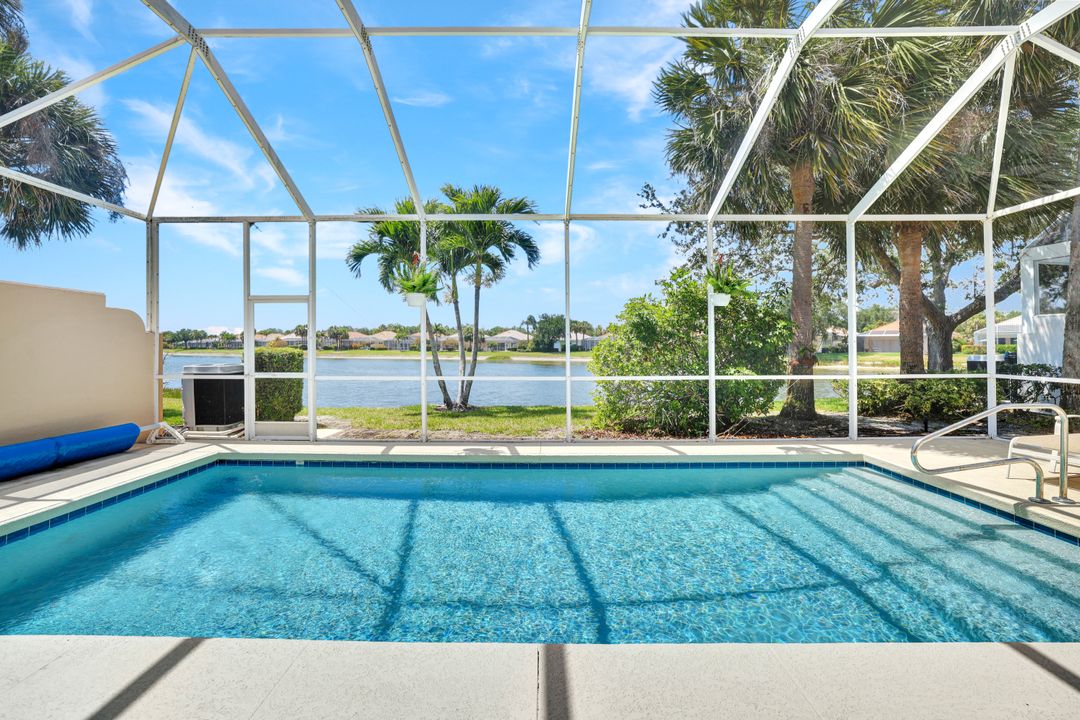 3713 Whidbey Way, Naples, FL 34119