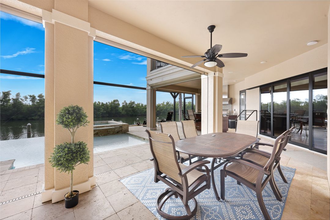 5703 Yardarm Ct, Cape Coral, FL 33914