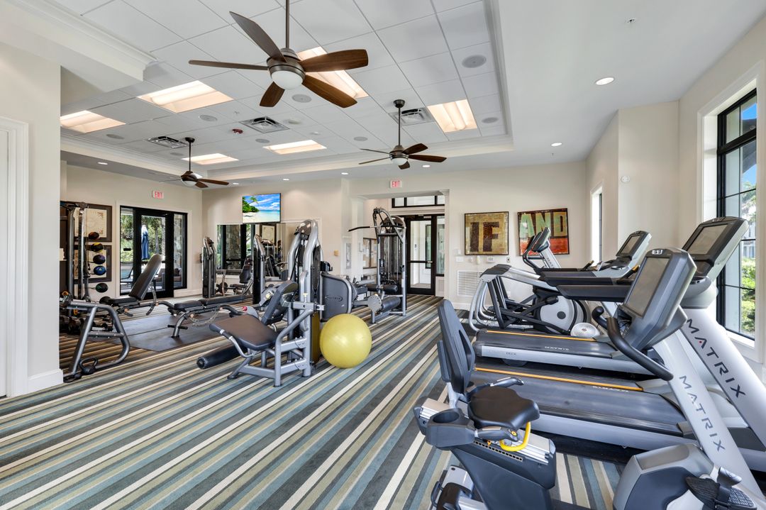 16345 Camden Lakes Cir, Naples, FL 34110