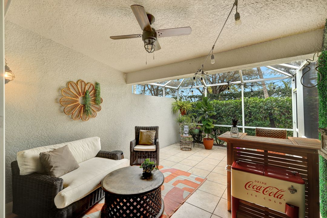 6254 Mandalay Cir, Naples, FL 34112