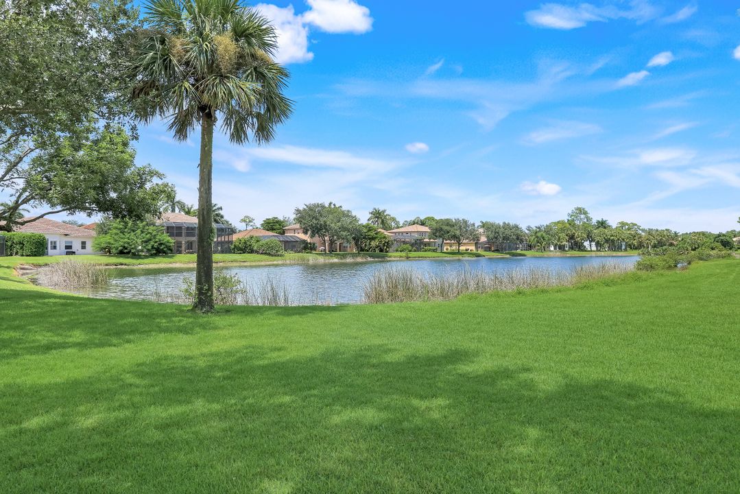 1570 Double Eagle Trail, Naples, FL 34120