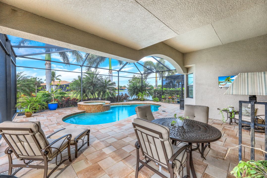 9973 Alhambra Ln, Bonita Springs, FL 34135
