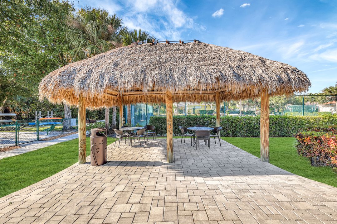 9471 Cedar Creek Dr, Bonita Springs, FL 34135