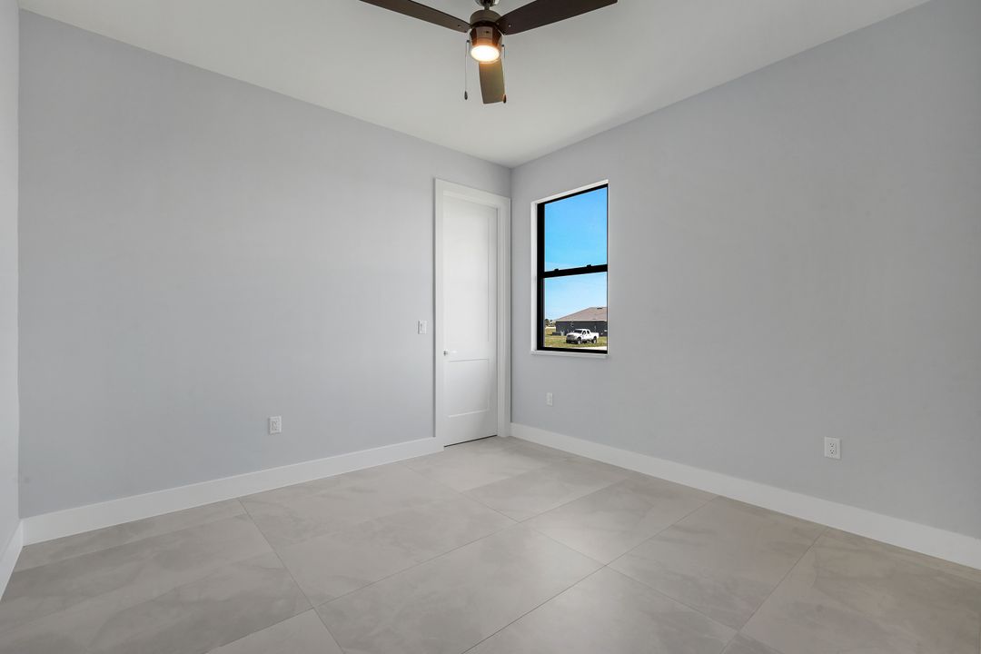3842 NW 43rd Pl, Cape Coral, FL 33993