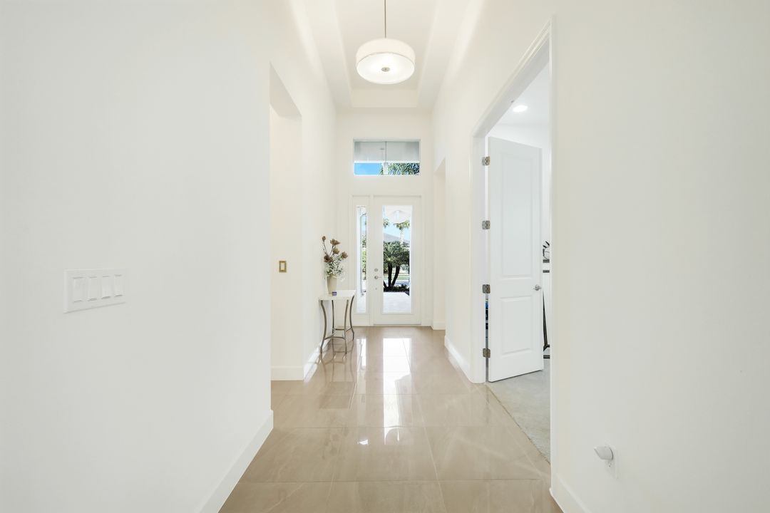 28604 Moraga Ln, Bonita Springs, FL 34135