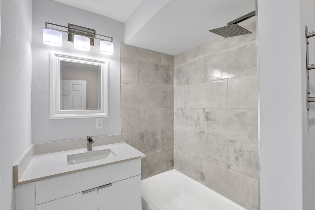 1509 NW 33rd Pl, Cape Coral, FL 33993