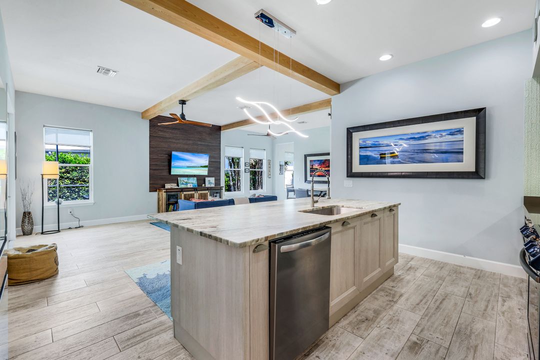 14131 Nautica Ct, Naples, FL 34114