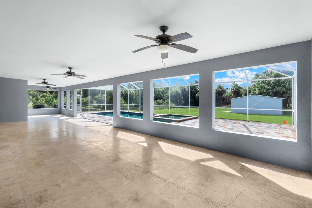 2180 12th Ave NE, Naples, FL 34120