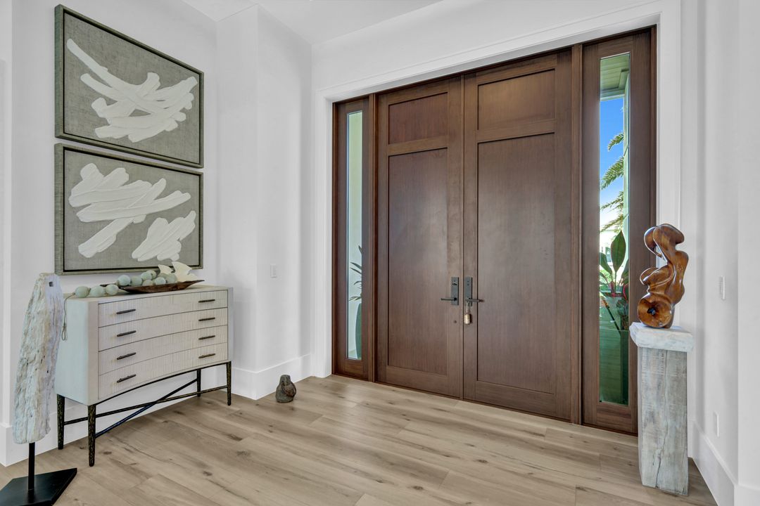 701 Plantation Ct, Marco Island, FL 34145