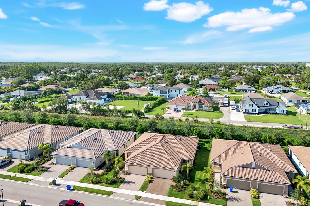 10341 Bonavie Cv Dr, Fort Myers, FL 31570