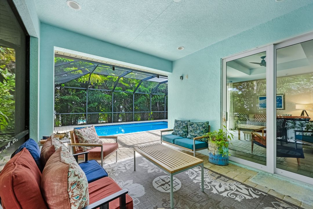 109 W Hilo St, Naples, FL 34113