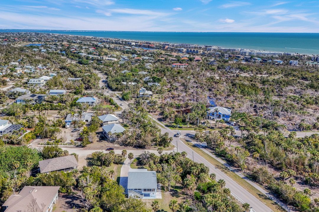 455 Peachtree Rd, Sanibel, FL 33957