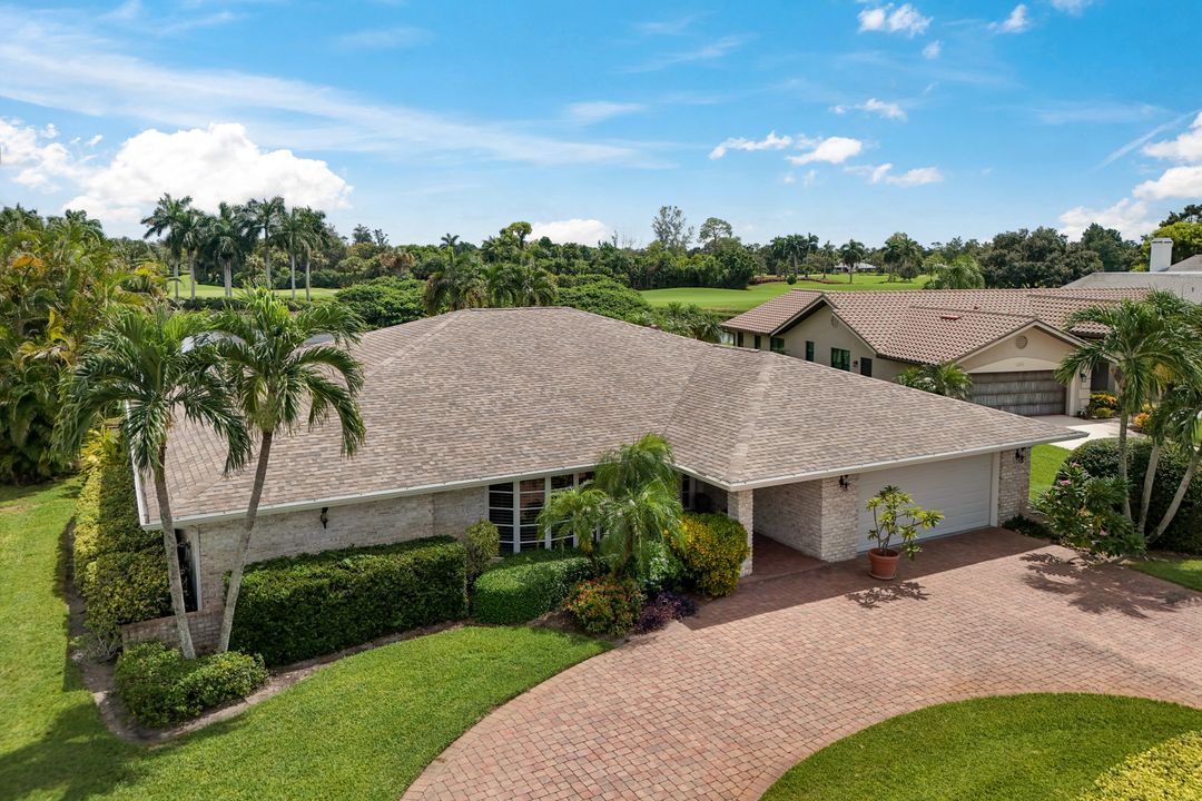 2264 Imperial Golf Course Blvd, Naples, FL 34110