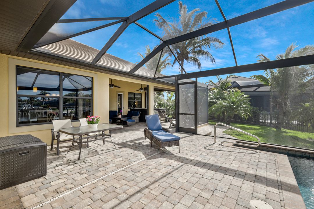 2724 Gleason Pkwy, Cape Coral, FL 33914