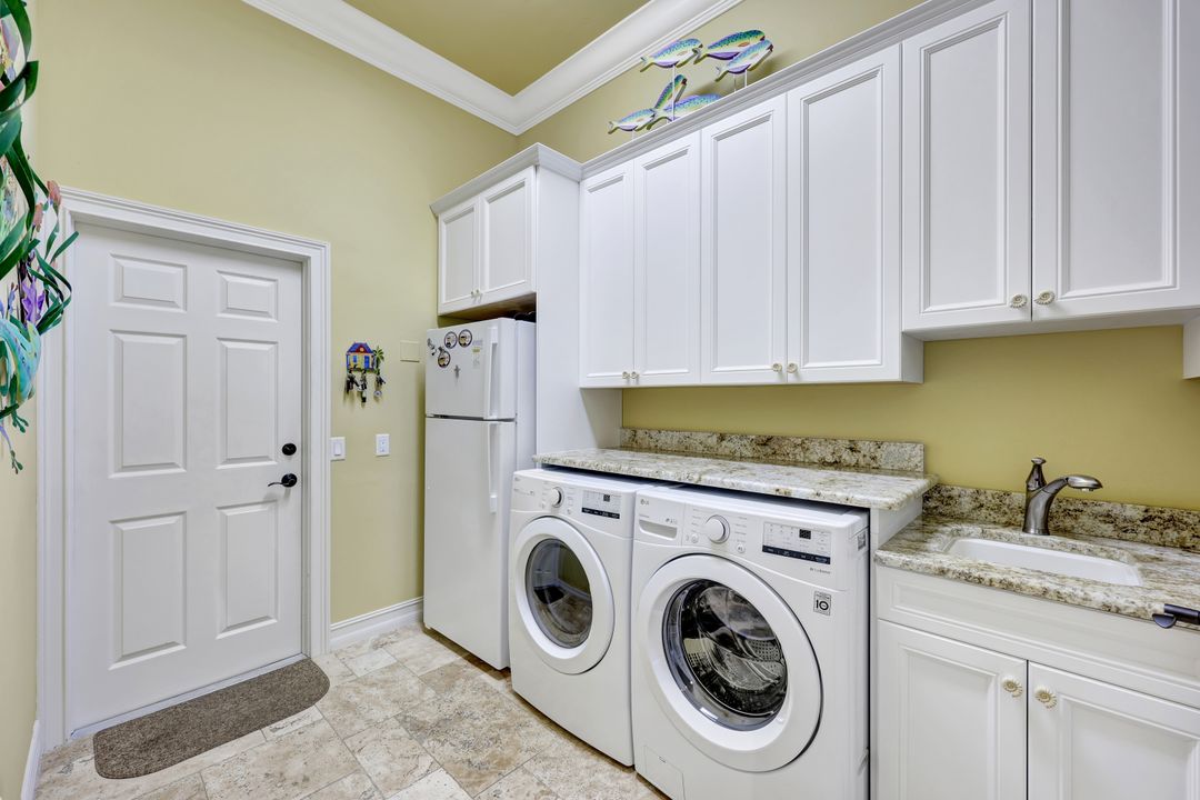 3352 Montara Dr, Bonita Springs, FL 34134