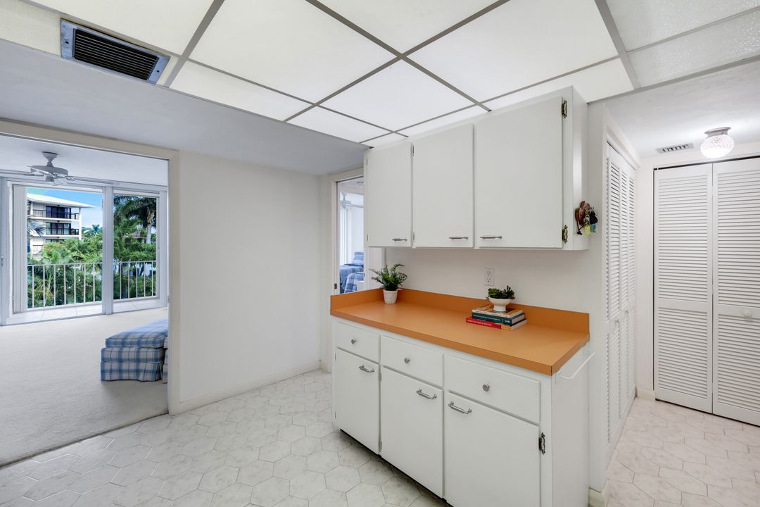 848 Collier Ct #304, Marco Island, FL 34145