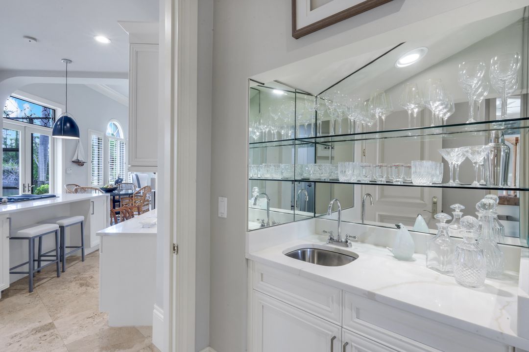 4650 Via Roma, Bonita Springs, FL 34134