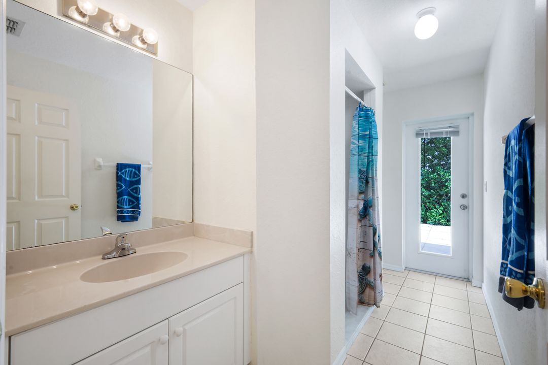 1431 NW 3rd Pl, Cape Coral, FL 33993