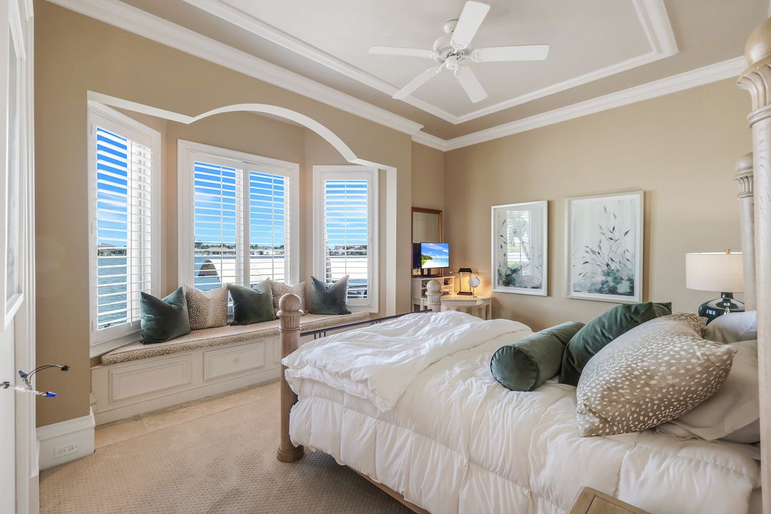 490 Renard Ct, Marco Island, FL 34145