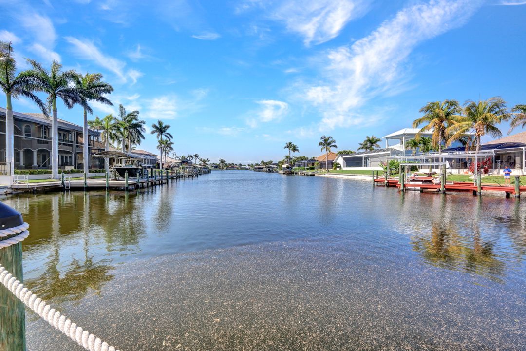 1625 El Dorado Pkwy W, Cape Coral, FL 33914