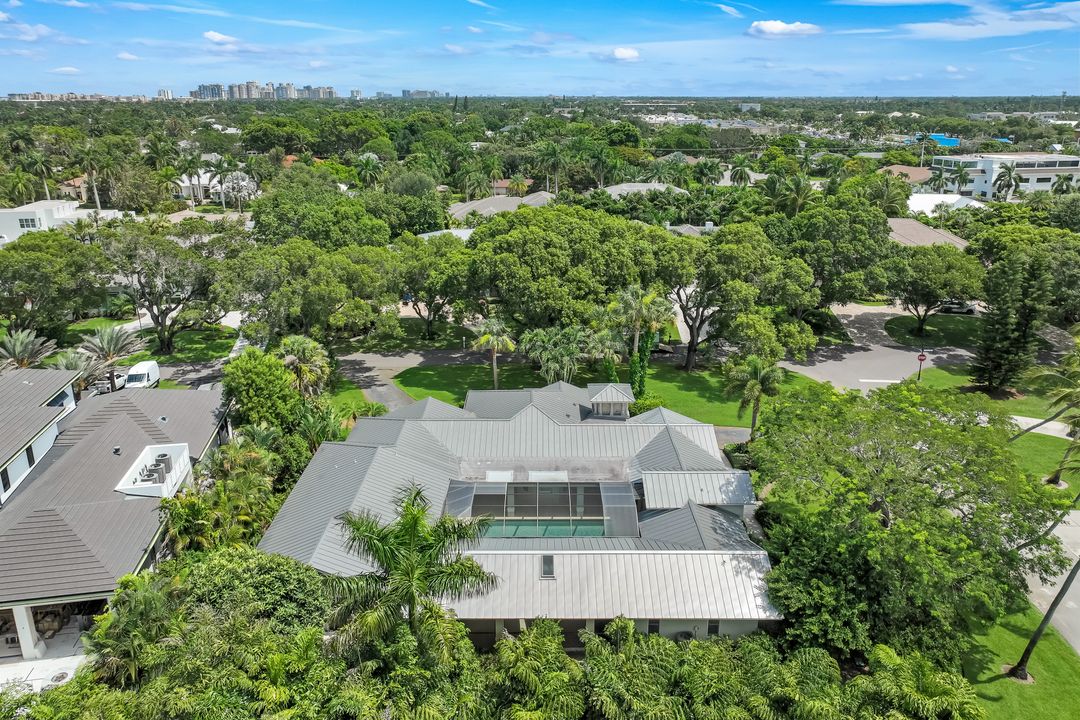 675 Murex Dr, Naples, FL 34102