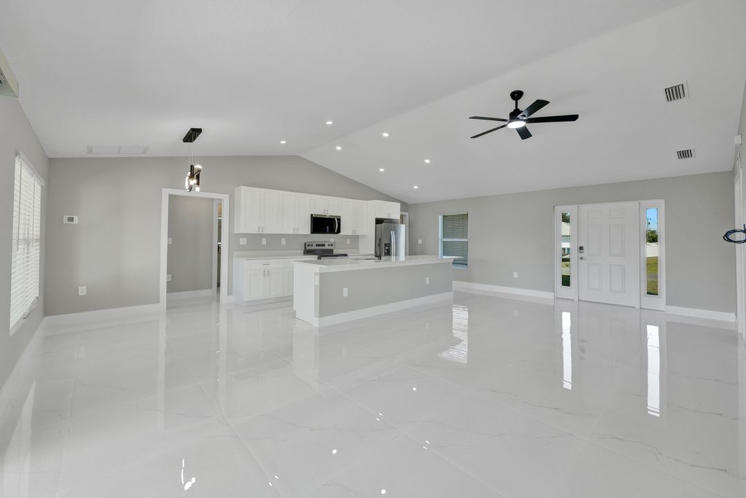 3537 NE 21st Ave, Cape Coral, FL 33909