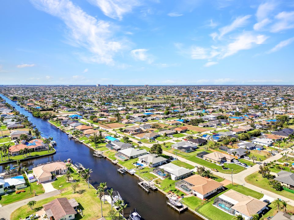 3749 SW 2nd Ave, Cape Coral, FL 33914