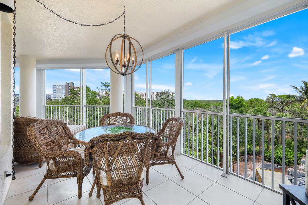 315 Dunes Blvd #307, Naples, FL 34110