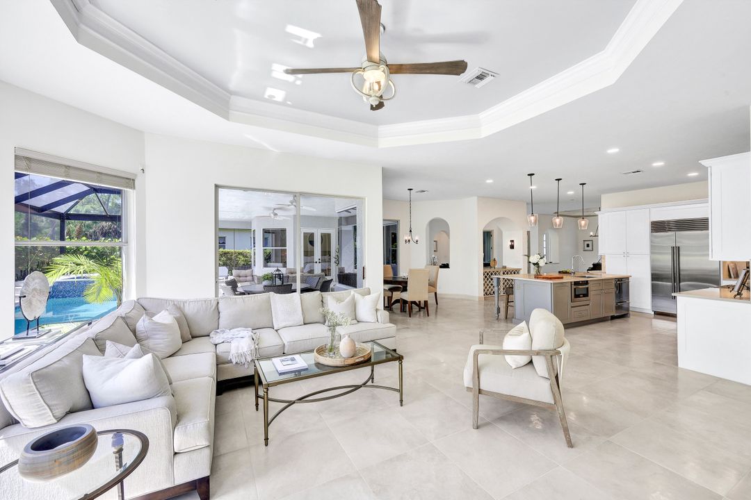 8028 Tiger Lily Dr, Naples, FL 34113