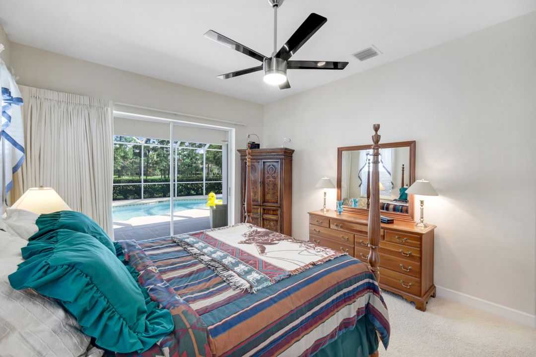 8397 Northhampton Ct, Naples, FL 34120