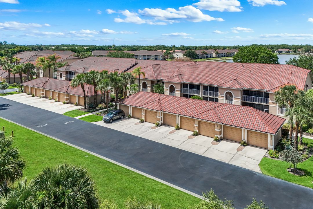 2760 Cypress Trace Cir #2528, Naples, FL 34119